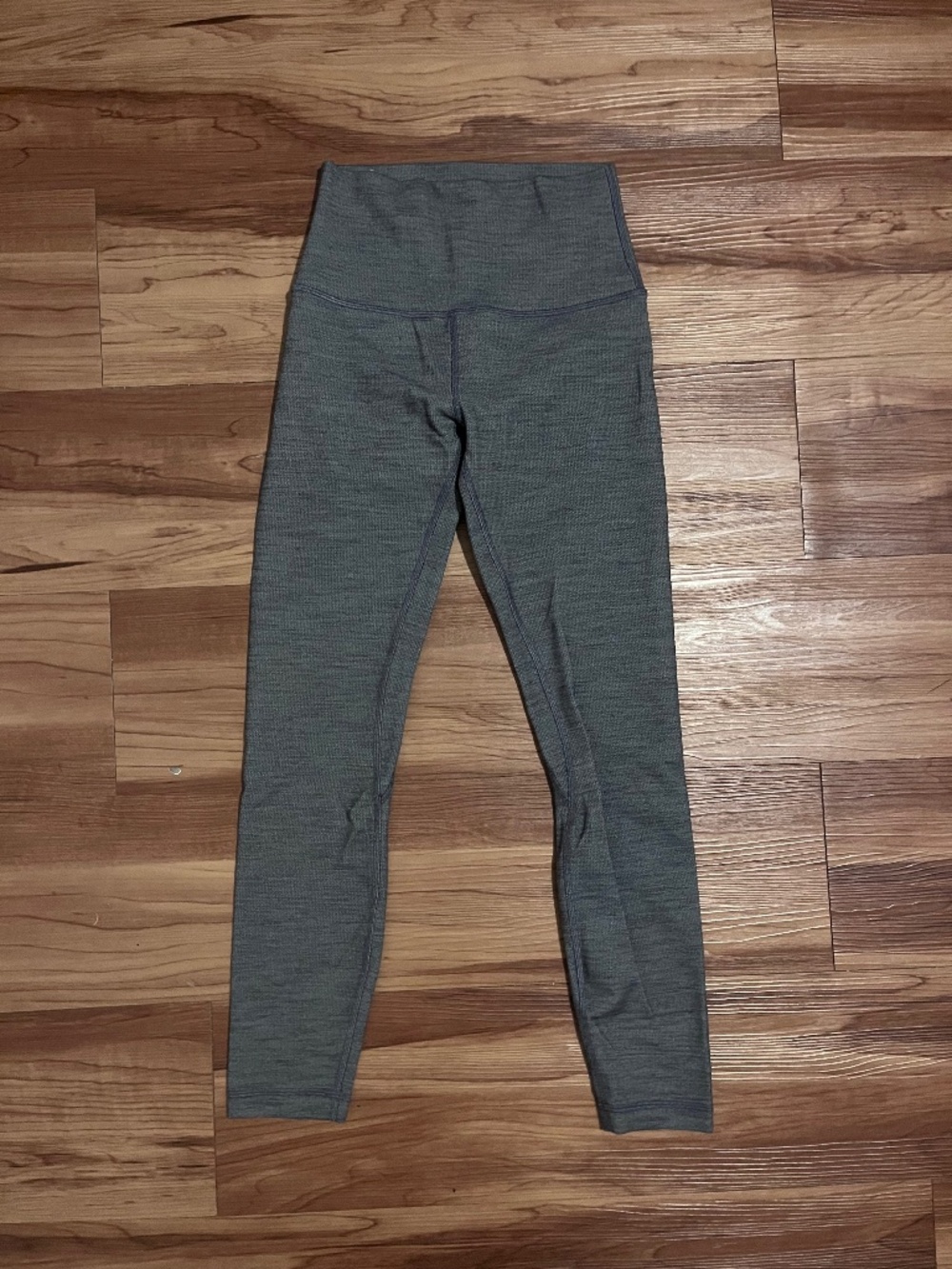 Lululemon Size 4 Align Heathered Leggings